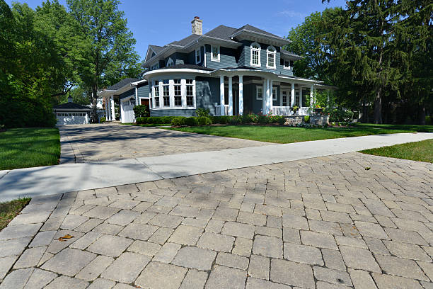 Best Driveway Paving Contractor  in Luxemburg, WI